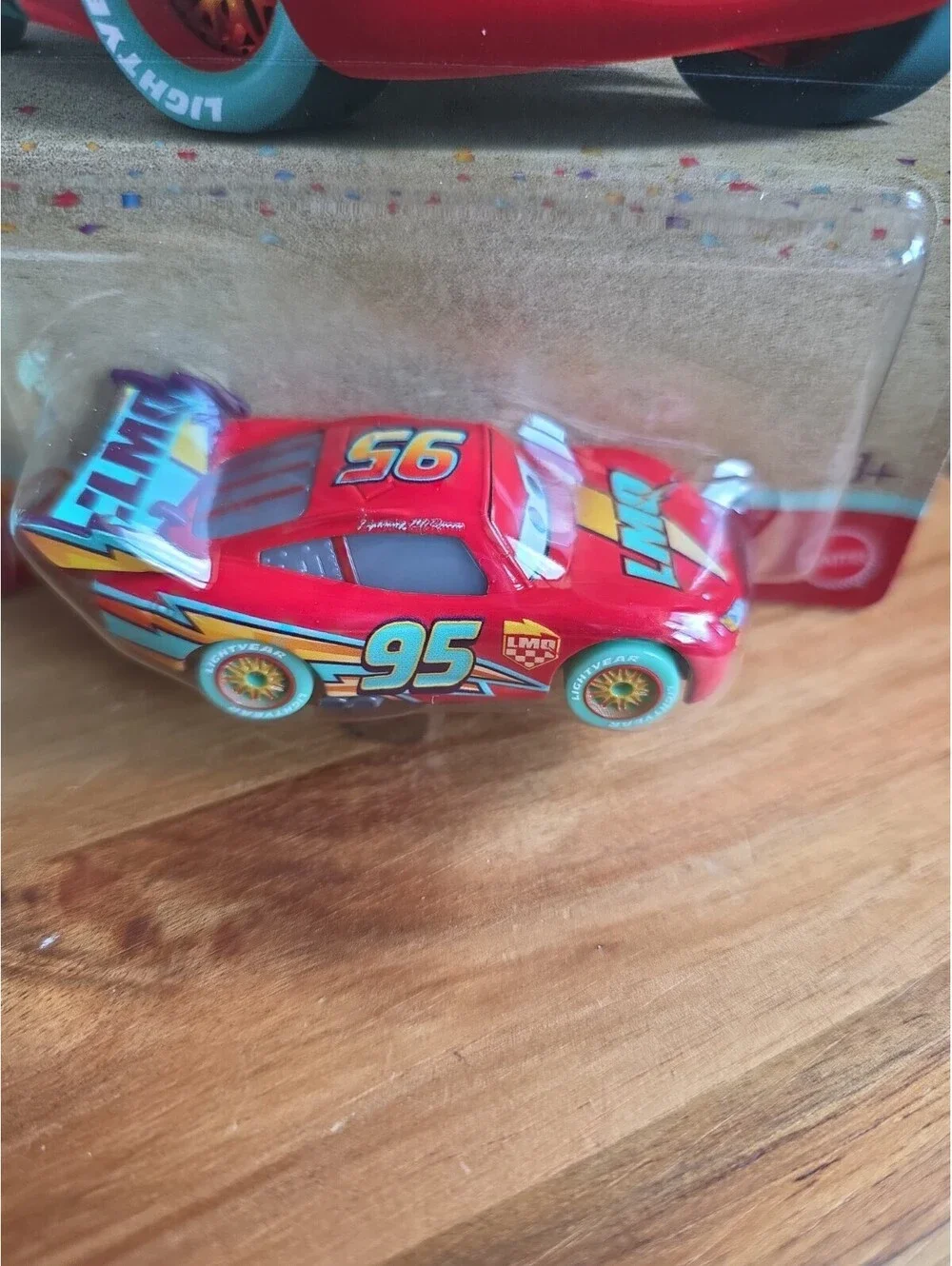 Disney Pixar Cars 'Race to Celebrate' Lightning McQueen and Tow Mater | DXV29 |